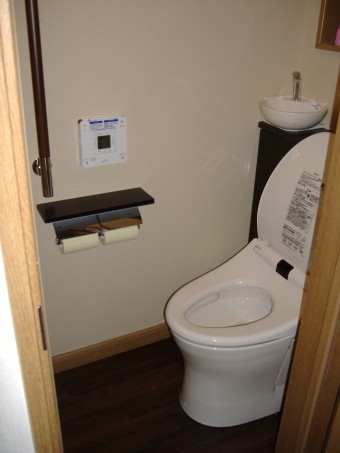 TOTO　新レストパルでトイレリフォーム